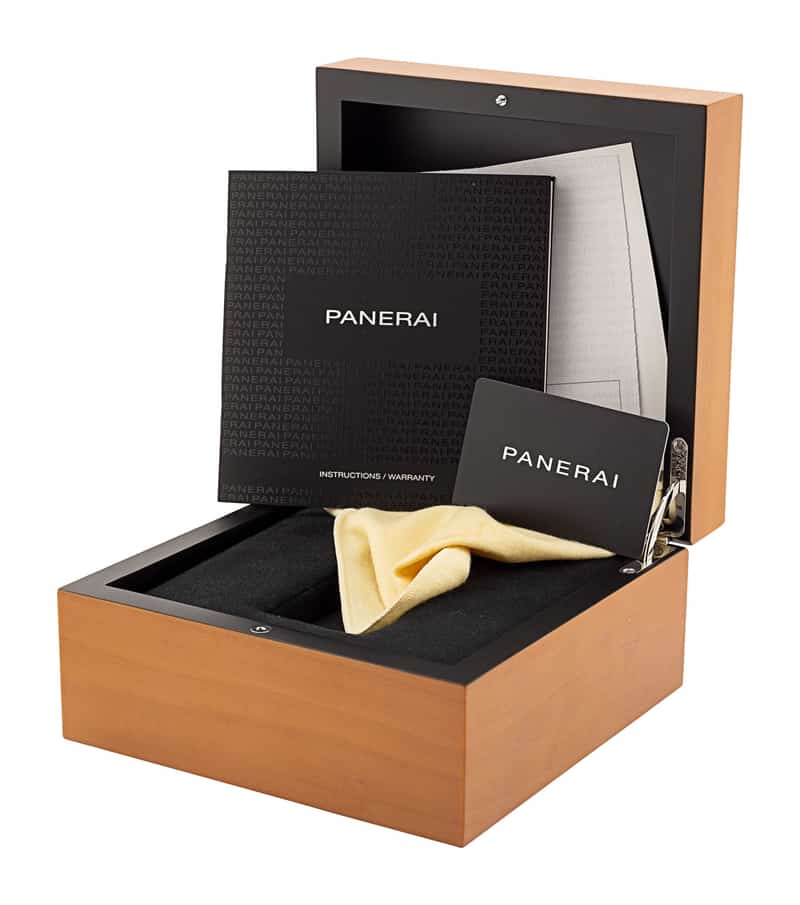 Panerai Radiomir Black Seal Logo PAM00754